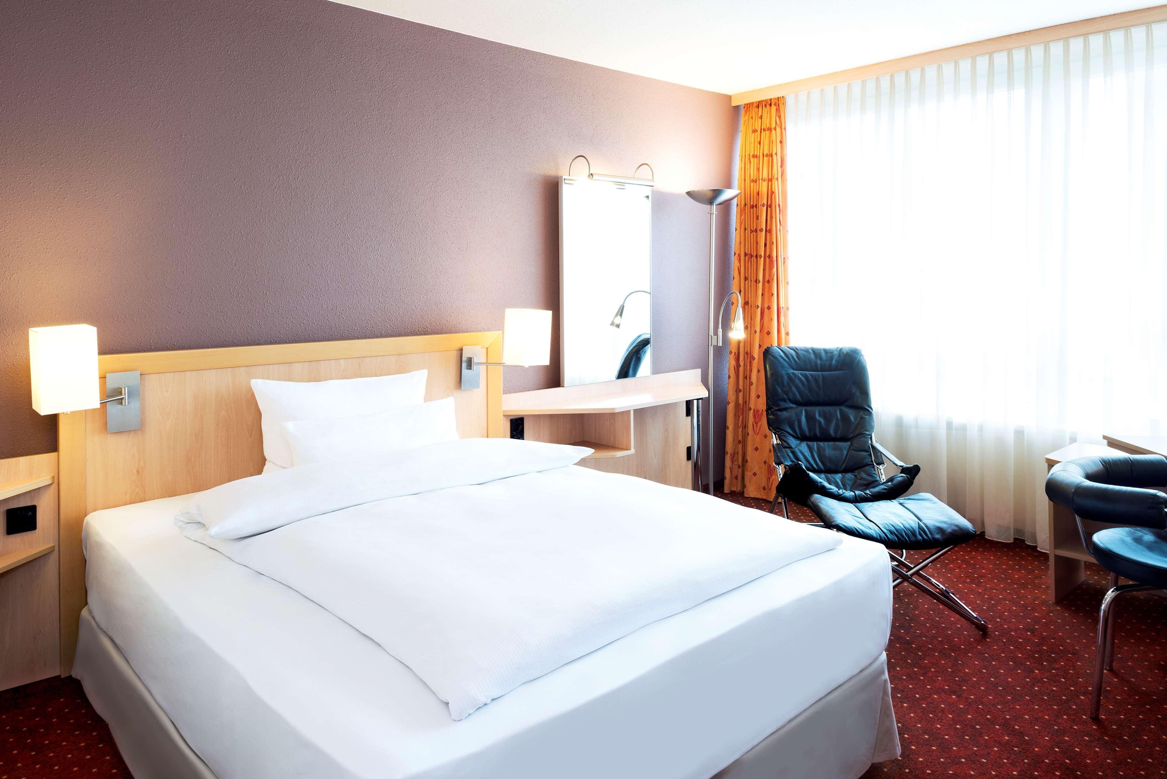 Nh Leipzig Messe Hotell Exteriör bild