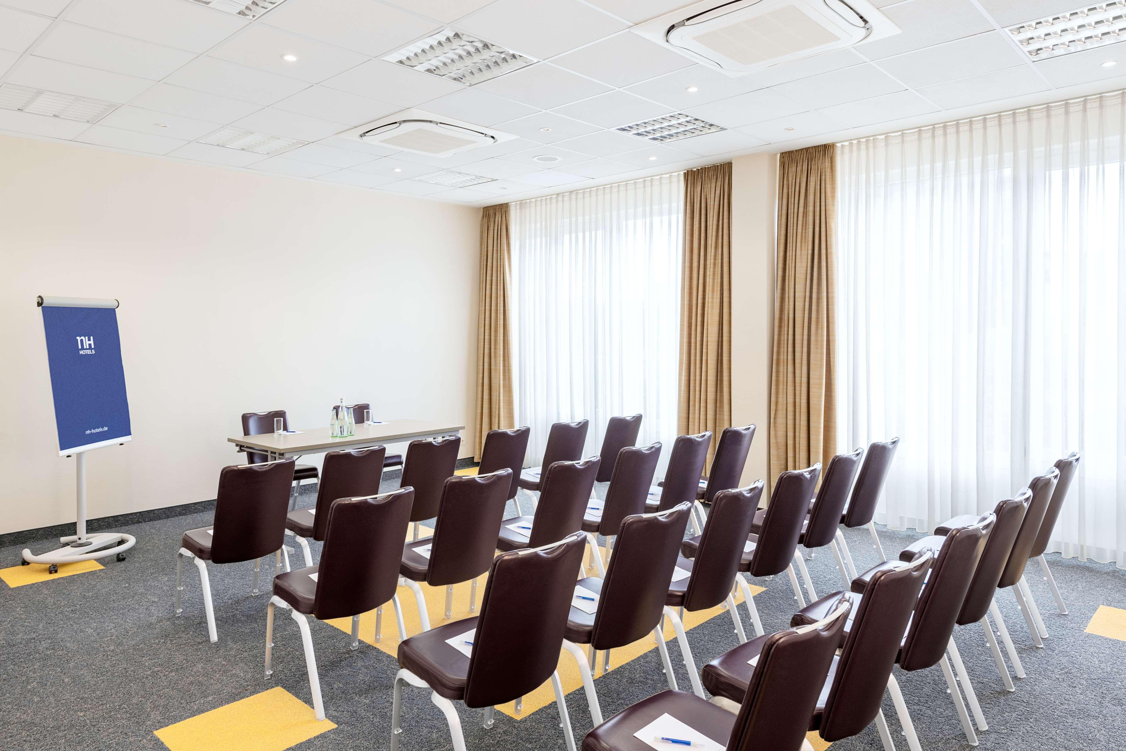 Nh Leipzig Messe Hotell Exteriör bild
