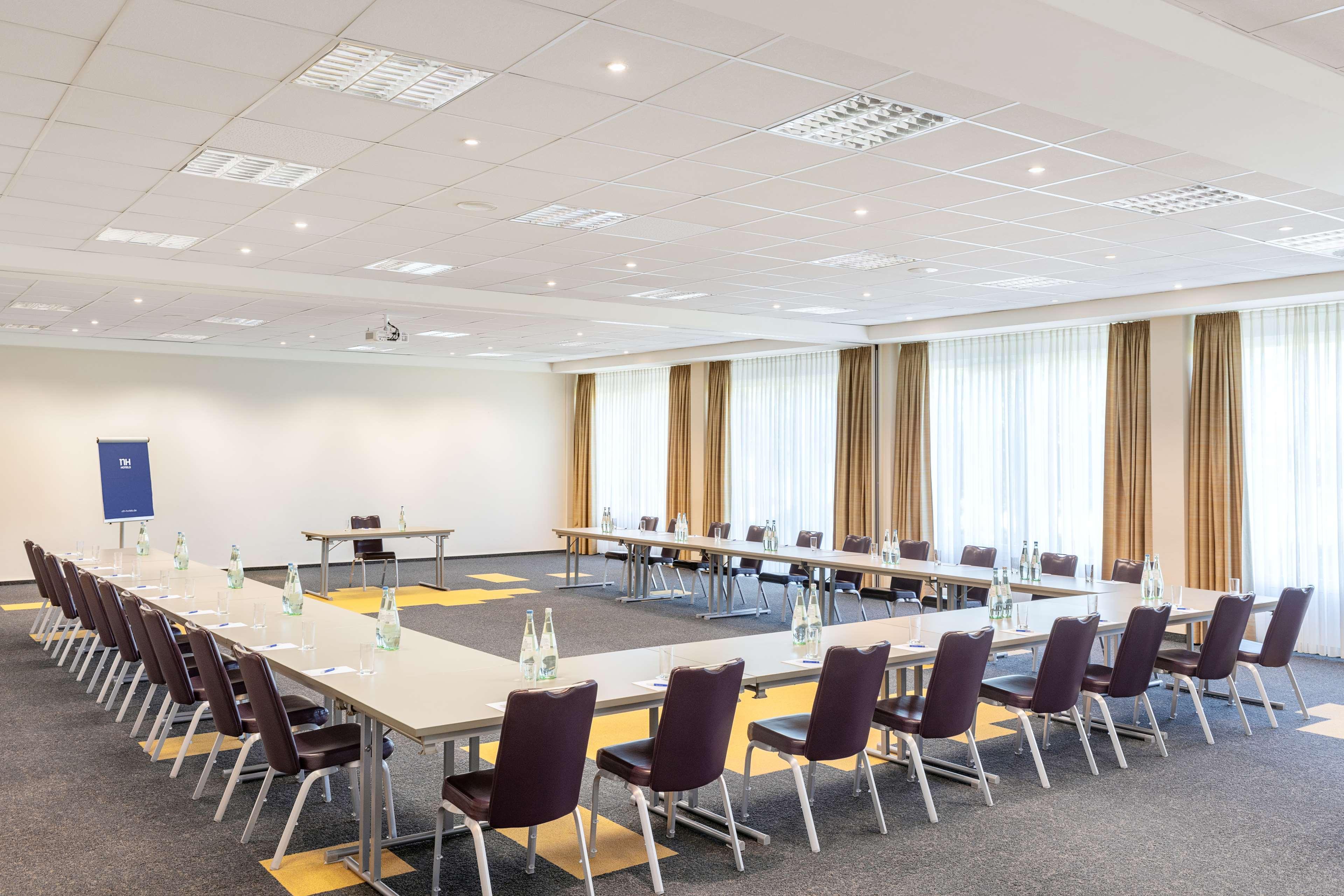 Nh Leipzig Messe Hotell Exteriör bild