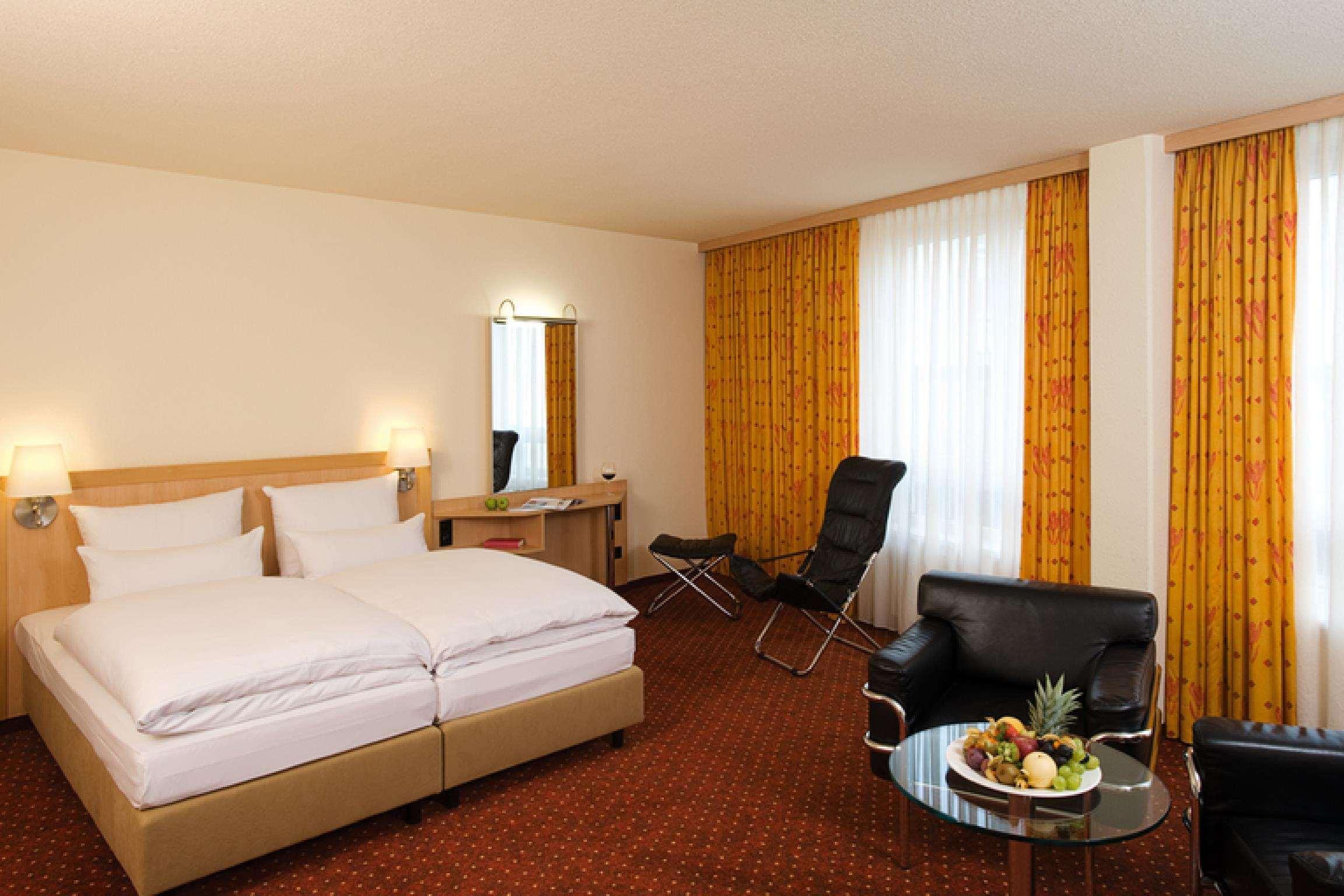 Nh Leipzig Messe Hotell Exteriör bild